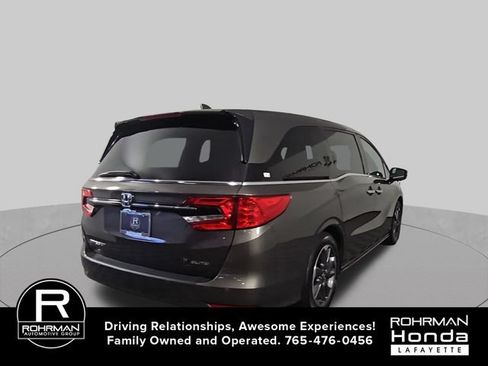 Used 2023 Honda Odyssey Elite image 8