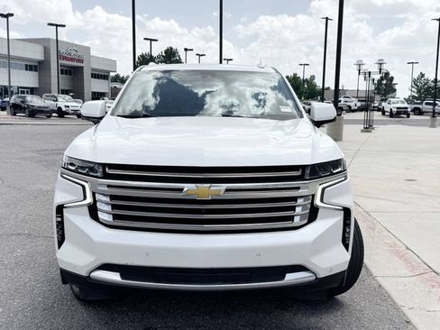 Used 2021 Chevrolet Tahoe High Country w/ Premium Package AWD/4WD image 3