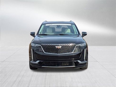 Certified 2023 Cadillac XT6 Premium Luxury w/ Technology Package image 3