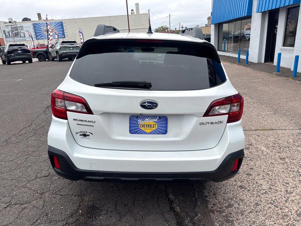 Used 2019 Subaru Outback 2.5i Limited AWD/4WD image 12