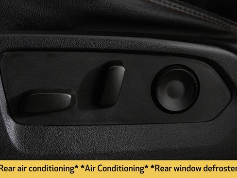 Used 2023 Chevrolet Suburban RST w/ Luxury Package image 21