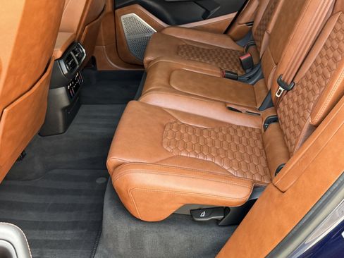 Used 2019 Lamborghini Urus AWD/4WD image 26