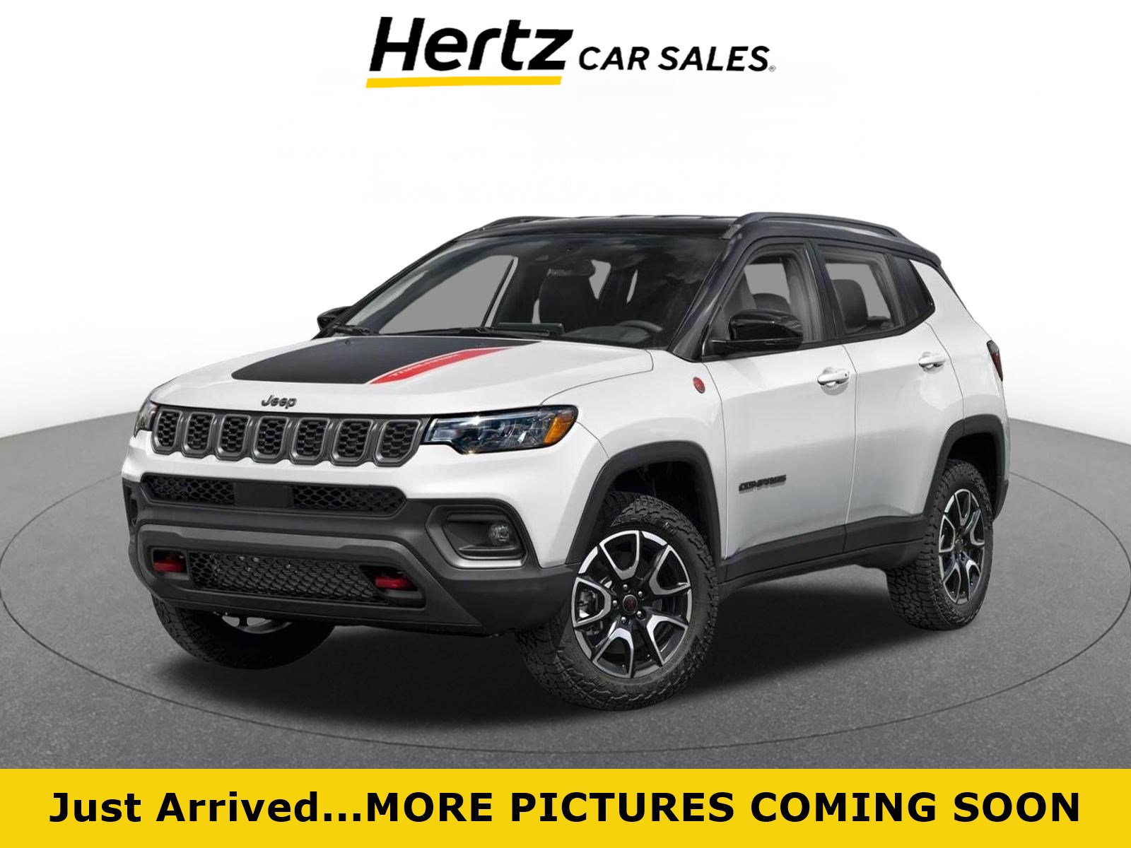 Used 2025 Jeep Compass Trailhawk AWD/4WD image 1
