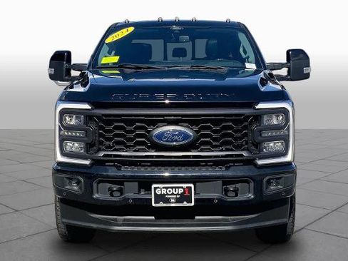 Certified 2024 Ford F250 Lariat w/ Lariat Ultimate Package AWD/4WD image 4