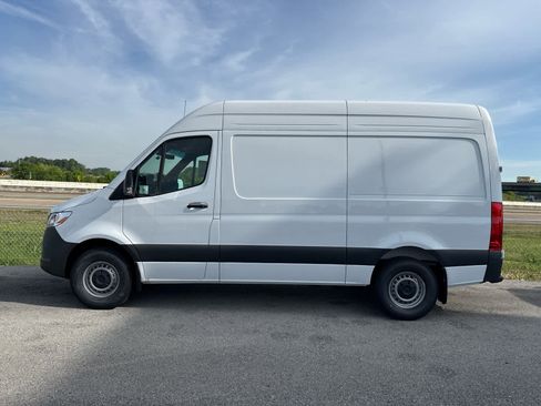New 2026 Mercedes-Benz Sprinter 2500 image 2