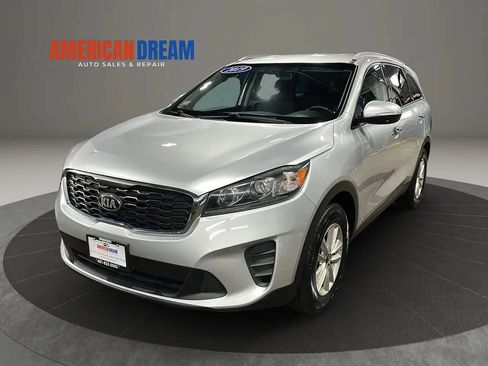 Used 2019 Kia Sorento AWD w/ LX Convenience Package image 1