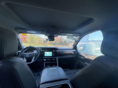 Used 2024 GMC Sierra 2500 Denali w/ Denali Reserve Package image 27