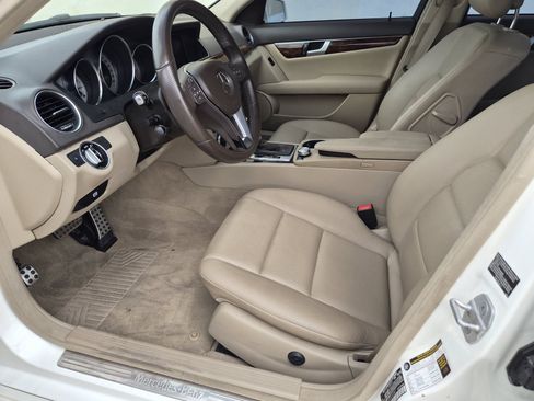 Used 2014 Mercedes-Benz C 250 Sedan image 12
