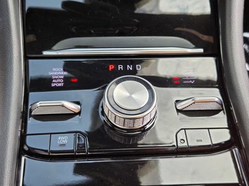Used 2023 Jeep Grand Cherokee Summit w/ Advanced Protech Group IV AWD/4WD image 19