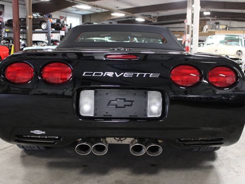 Used 1999 Chevrolet Corvette Convertible w/ Memory Pkg RWD image 5