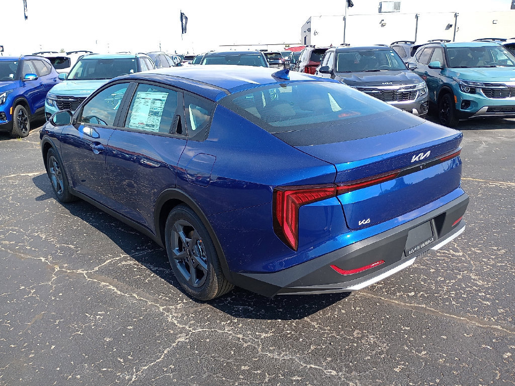 Used 2025 Kia K4 FWD image 5