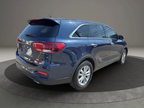 Used 2019 Kia Sorento FWD image 5