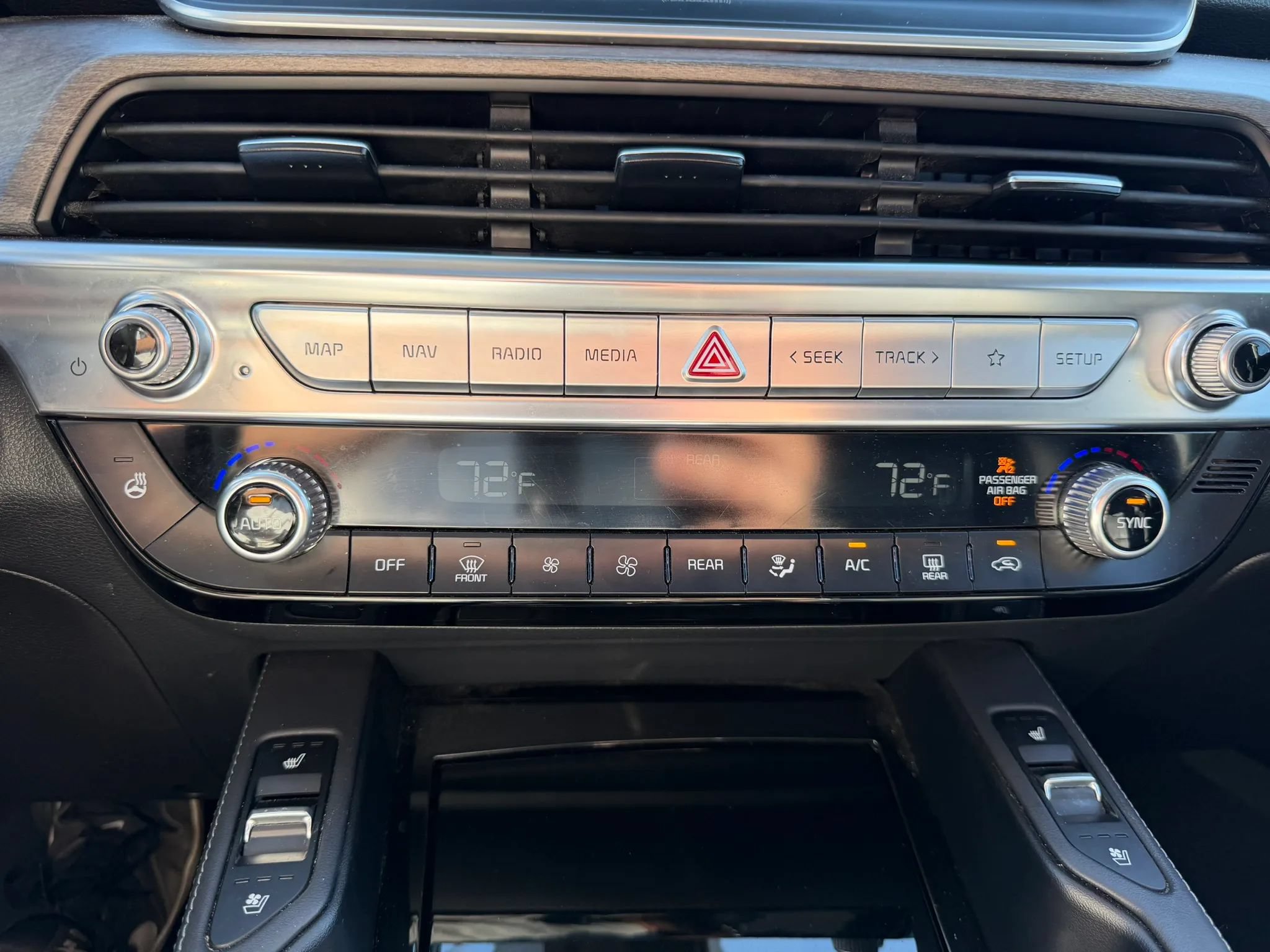Used 2021 Kia Telluride EX w/ EX Premium Package AWD/4WD image 32