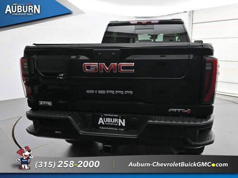 Used 2024 GMC Sierra 2500 AT4 w/ AT4 Premium Plus Package AWD/4WD image 4