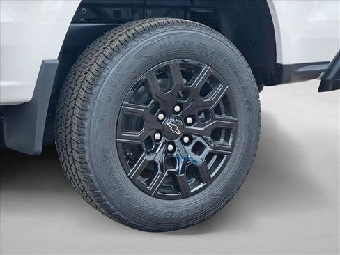New 2026 Chevrolet Colorado W/T w/ WT Custom Package RWD image 11