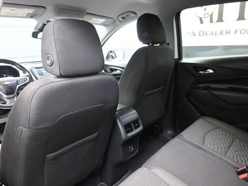 Used 2020 Chevrolet Equinox LT FWD image 17