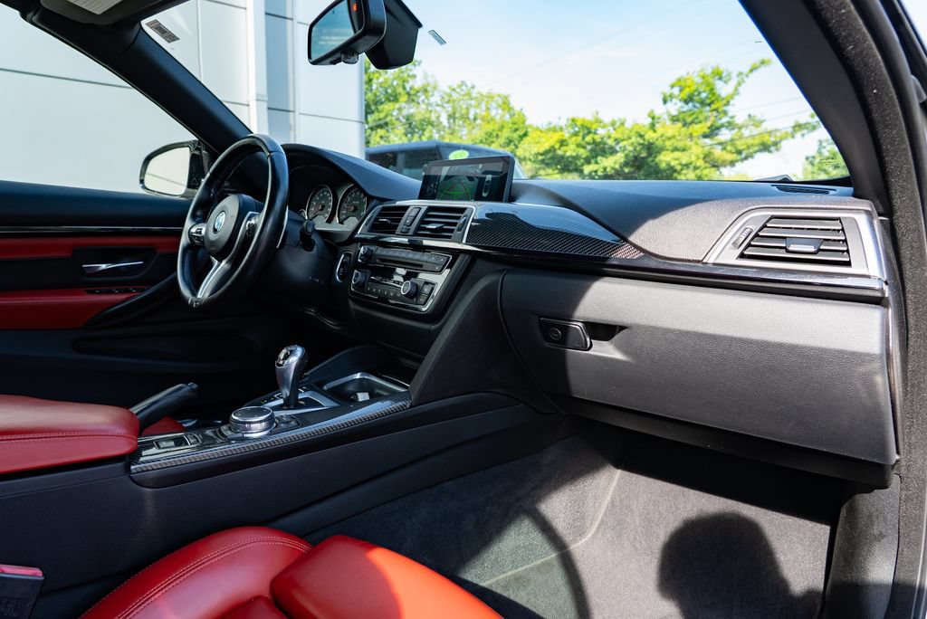 Used 2016 BMW M4 Convertible RWD image 24