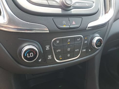 Certified 2024 Chevrolet Equinox LT w/ LPO, Floor Liner Package FWD image 33