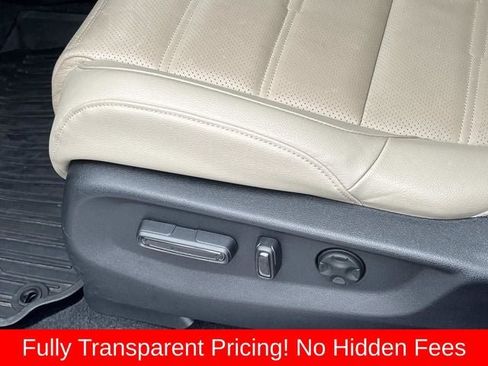 Used 2019 Honda CR-V Touring image 27