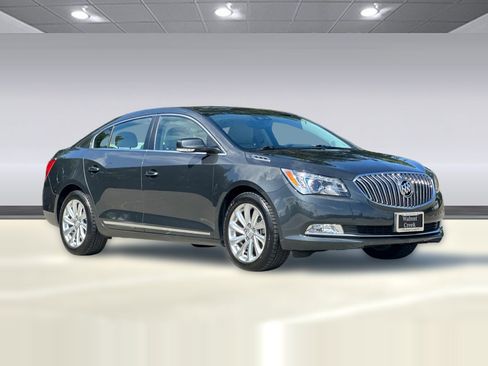 Used 2015 Buick LaCrosse Leather w/ Experience Buick Package FWD image 6