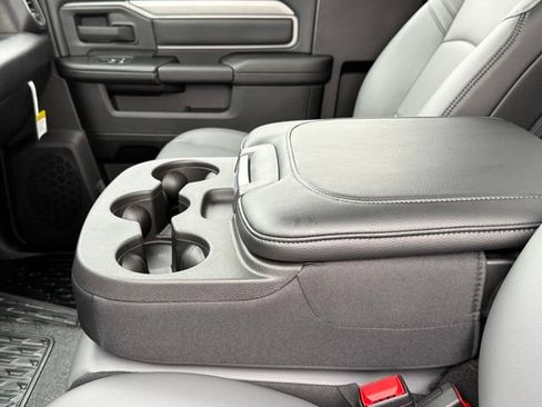 New 2026 RAM 3500 Tradesman AWD/4WD image 22