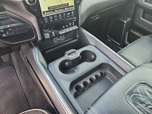 Used 2021 RAM 2500 Laramie w/ Night Edition AWD/4WD image 27