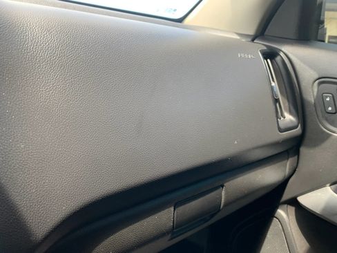 Used 2020 Chevrolet Colorado LT RWD image 21