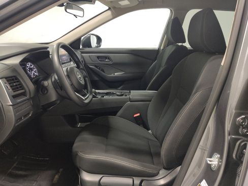 Used 2024 Nissan Rogue S AWD/4WD image 17