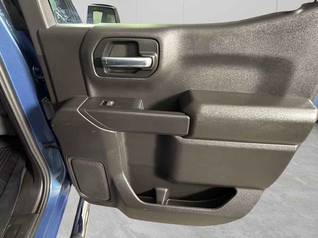 Certified 2024 Chevrolet Silverado 1500 Custom RWD image 31