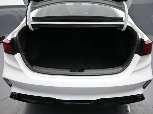 Certified 2024 Kia Forte GT-Line FWD image 21