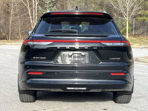 Used 2025 Toyota Crown Signia Limited image 24