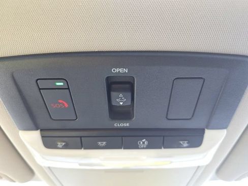 Used 2024 Nissan Altima 2.5 SL AWD/4WD image 24