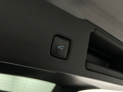 Used 2021 Ford Escape SE w/ Convenience Package image 32