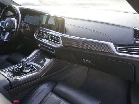 Used 2023 BMW X6 M50i w/ Executive Package image 19