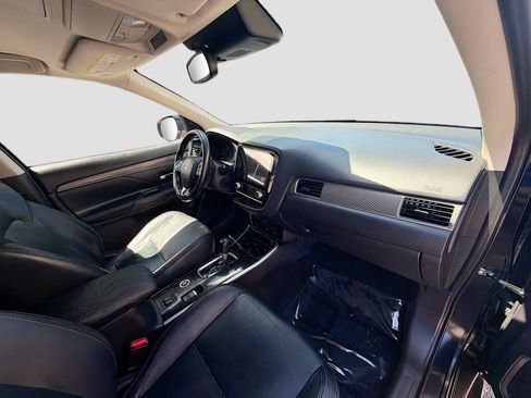 Used 2020 Mitsubishi Outlander SEL AWD/4WD image 31