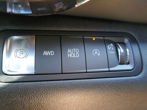 New 2026 Chevrolet Equinox LT AWD/4WD image 16