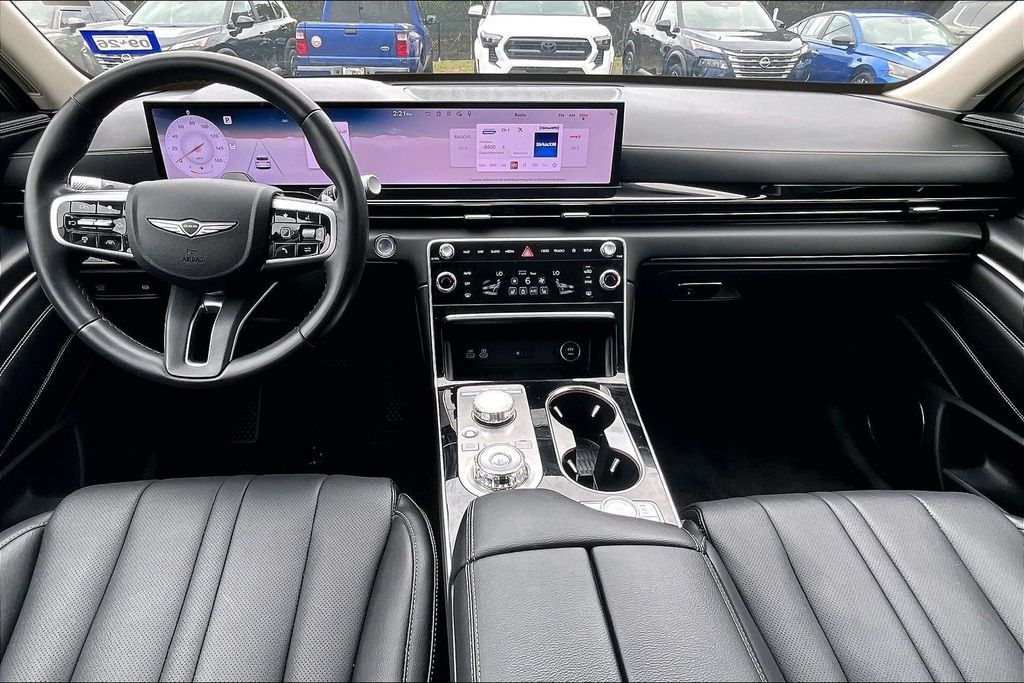 Used 2025 Genesis GV80 2.5T Standard AWD/4WD image 7