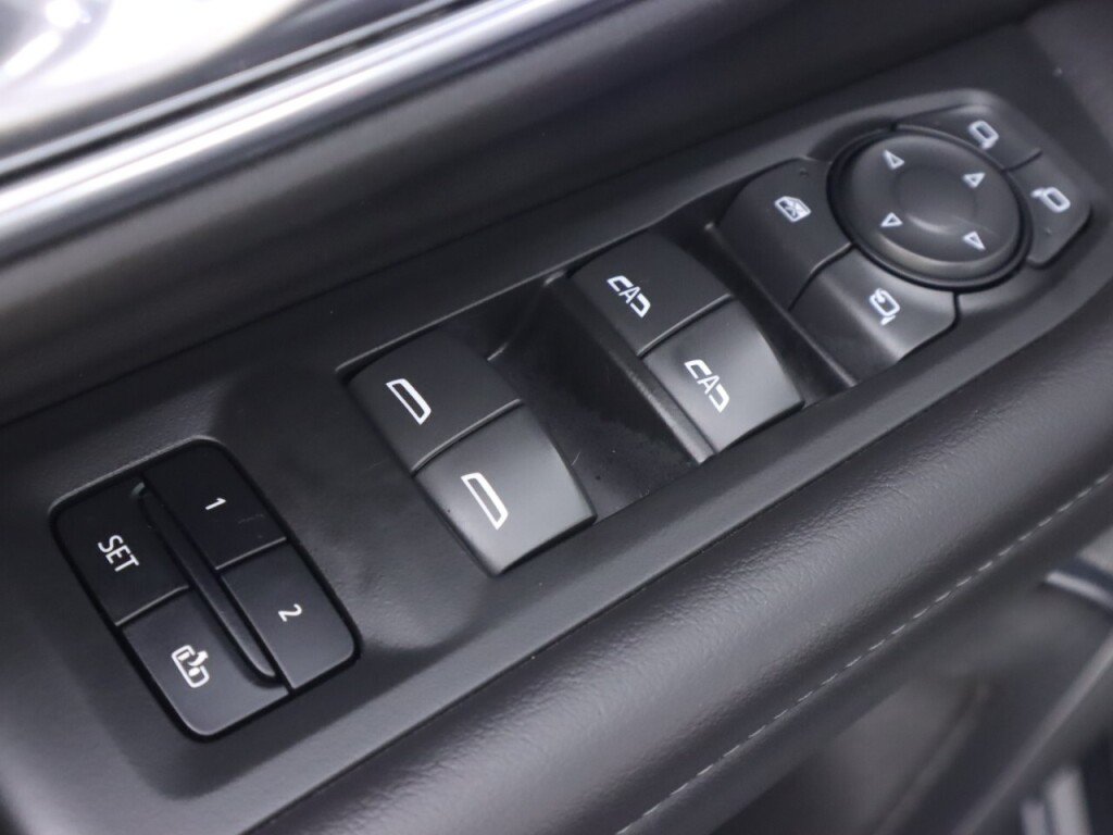 Used 2022 Chevrolet Tahoe LT w/ Luxury Package AWD/4WD image 25