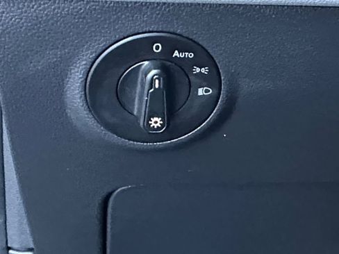 Used 2024 Volkswagen Taos S image 19