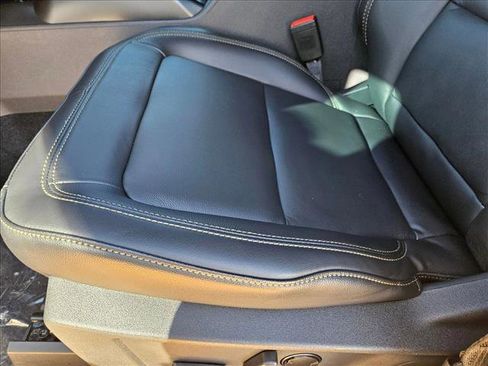 New 2025 Ford Bronco Badlands image 4