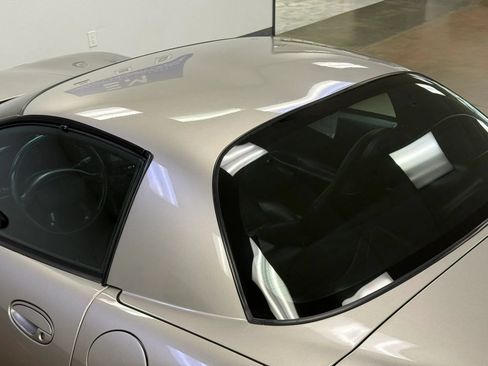 Used 1999 Chevrolet Corvette Coupe RWD image 8