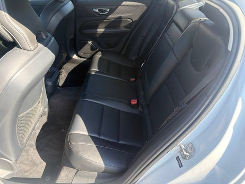 Used 2019 Volvo S60 T6 Momentum w/ Multimedia Package AWD/4WD image 23