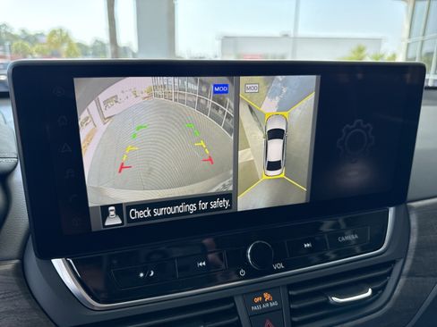 Used 2025 Nissan Altima 2.5 SL AWD/4WD image 24