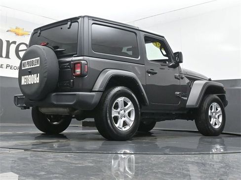 Used 2021 Jeep Wrangler Sport image 27