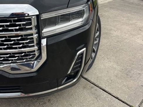 Used 2021 GMC Acadia Denali w/ Denali Ultimate Package AWD/4WD image 13