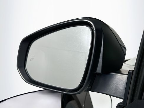 Used 2024 Toyota bZ4X FWD image 16