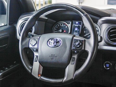 Used 2023 Toyota Tacoma TRD Off-Road image 15