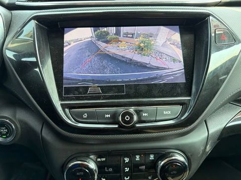 Used 2022 Chevrolet TrailBlazer LT w/ Convenience Package AWD/4WD image 24