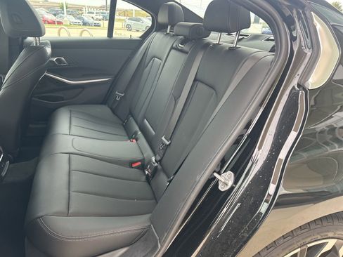 Certified 2025 BMW 330i Sedan RWD image 5