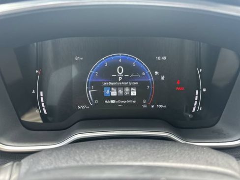 Used 2025 Toyota Corolla Cross XLE FWD image 26
